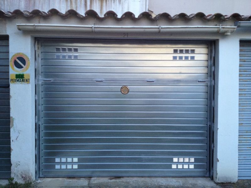 Puerta basculante 4