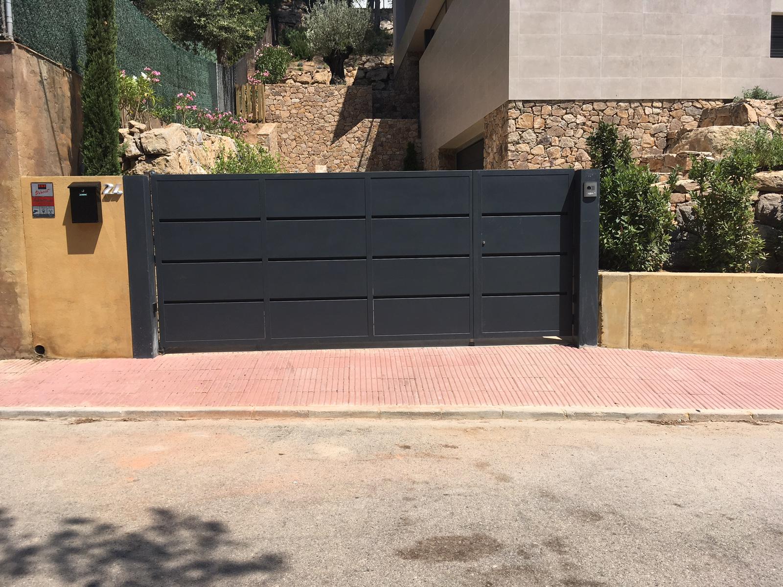 Puerta batiente 5
