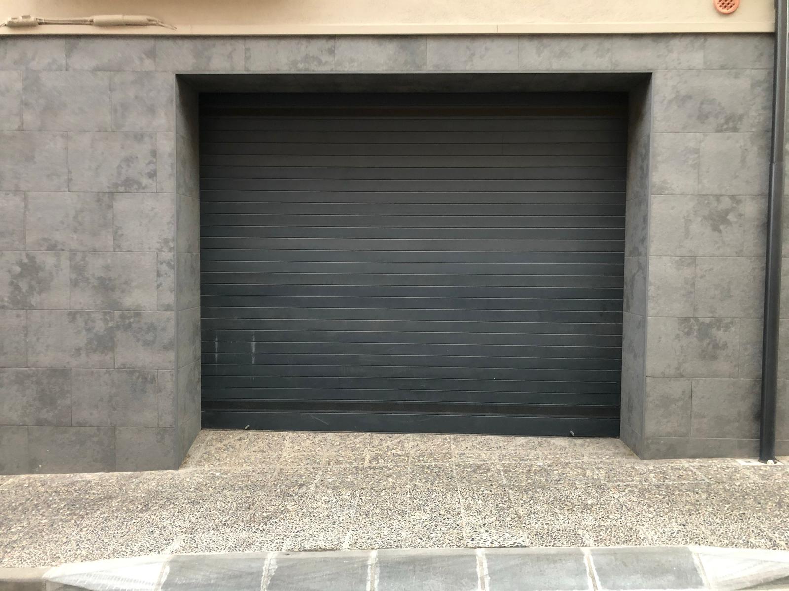 Puerta enrollable 3